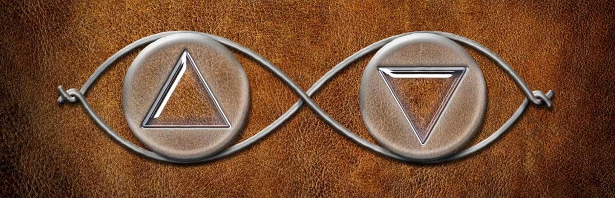 Glasses with triangles in circle lenses